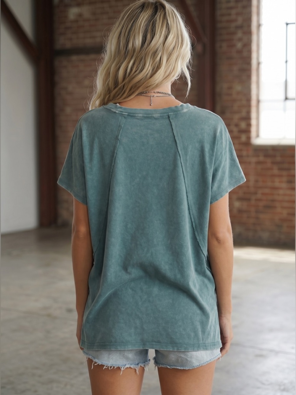 NWT Oversized Relaxed Fit Washed V-Neck Tee T-Shirt Top - Picture 5 of 5